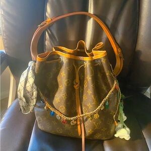 Louis Vuitton petite Noe Monogram Women's Bag